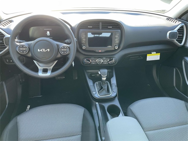 Vehicle image 7 of 37