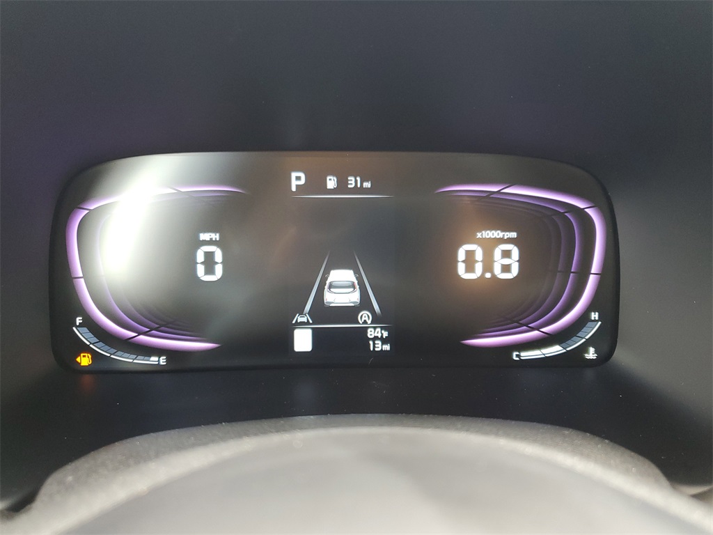 Vehicle image 13 of 28