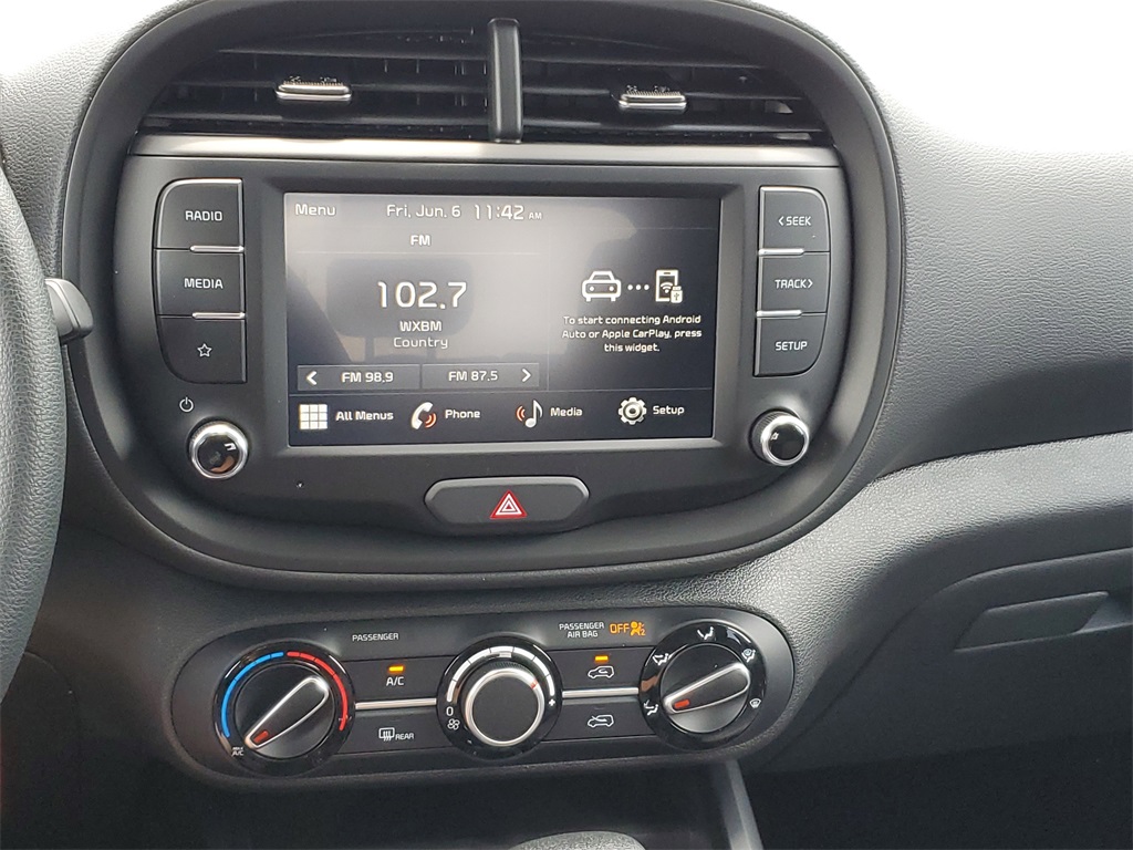 Vehicle image 14 of 28