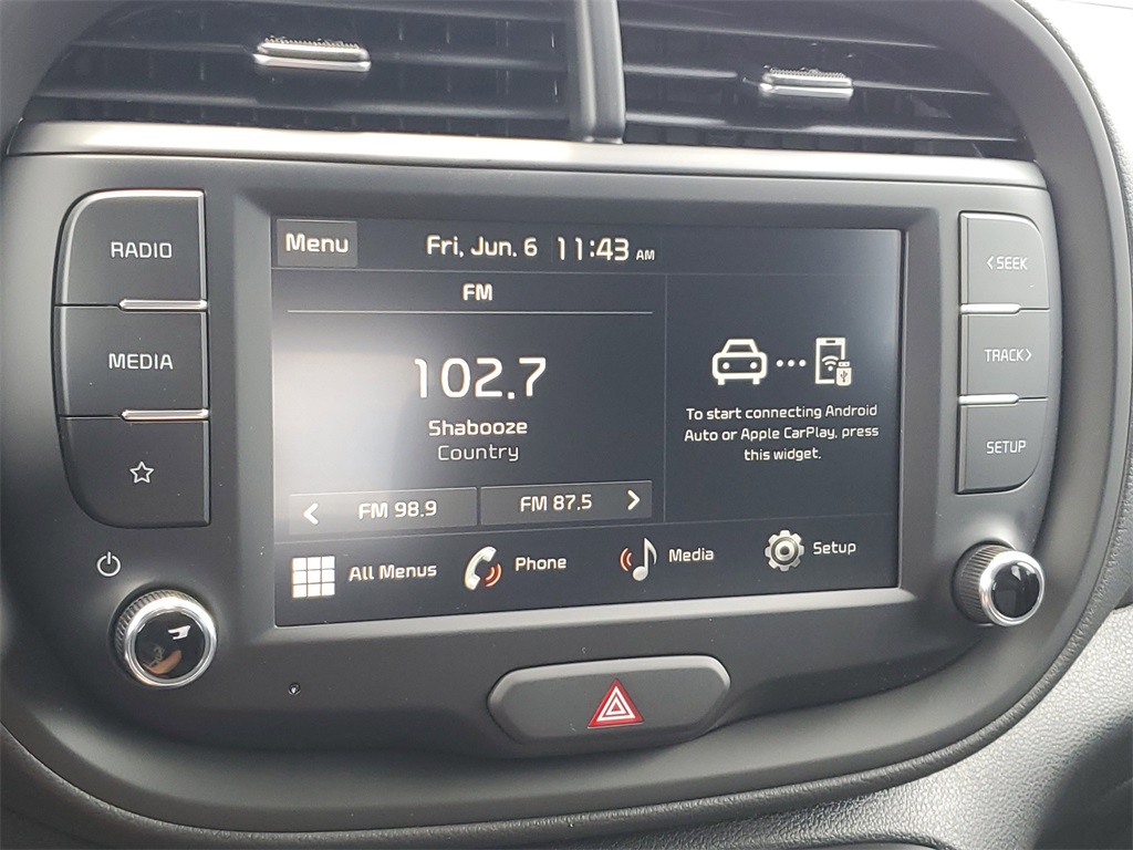 Vehicle image 15 of 28