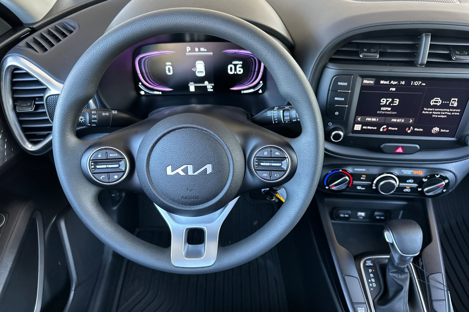 Vehicle image 10 of 20