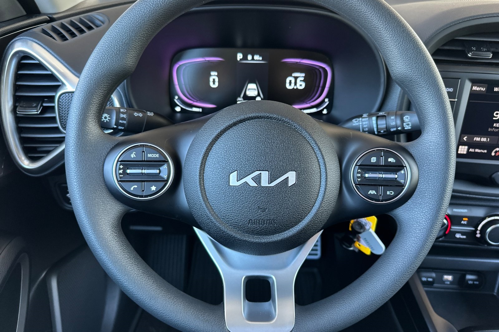 Vehicle image 18 of 20