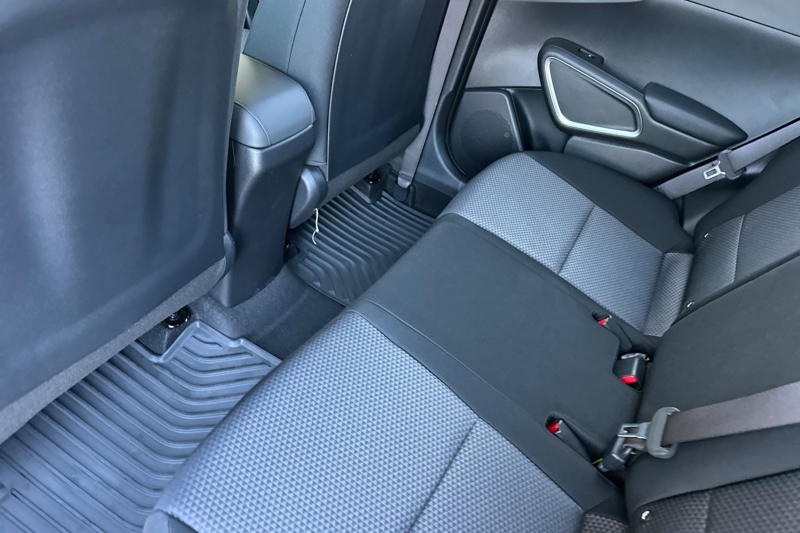 Vehicle image 8 of 20