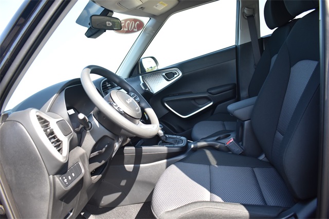 2025 Kia Soul LX Image 18 of 31
