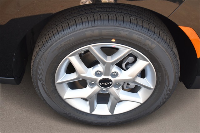 2025 Kia Soul LX Image 13 of 31