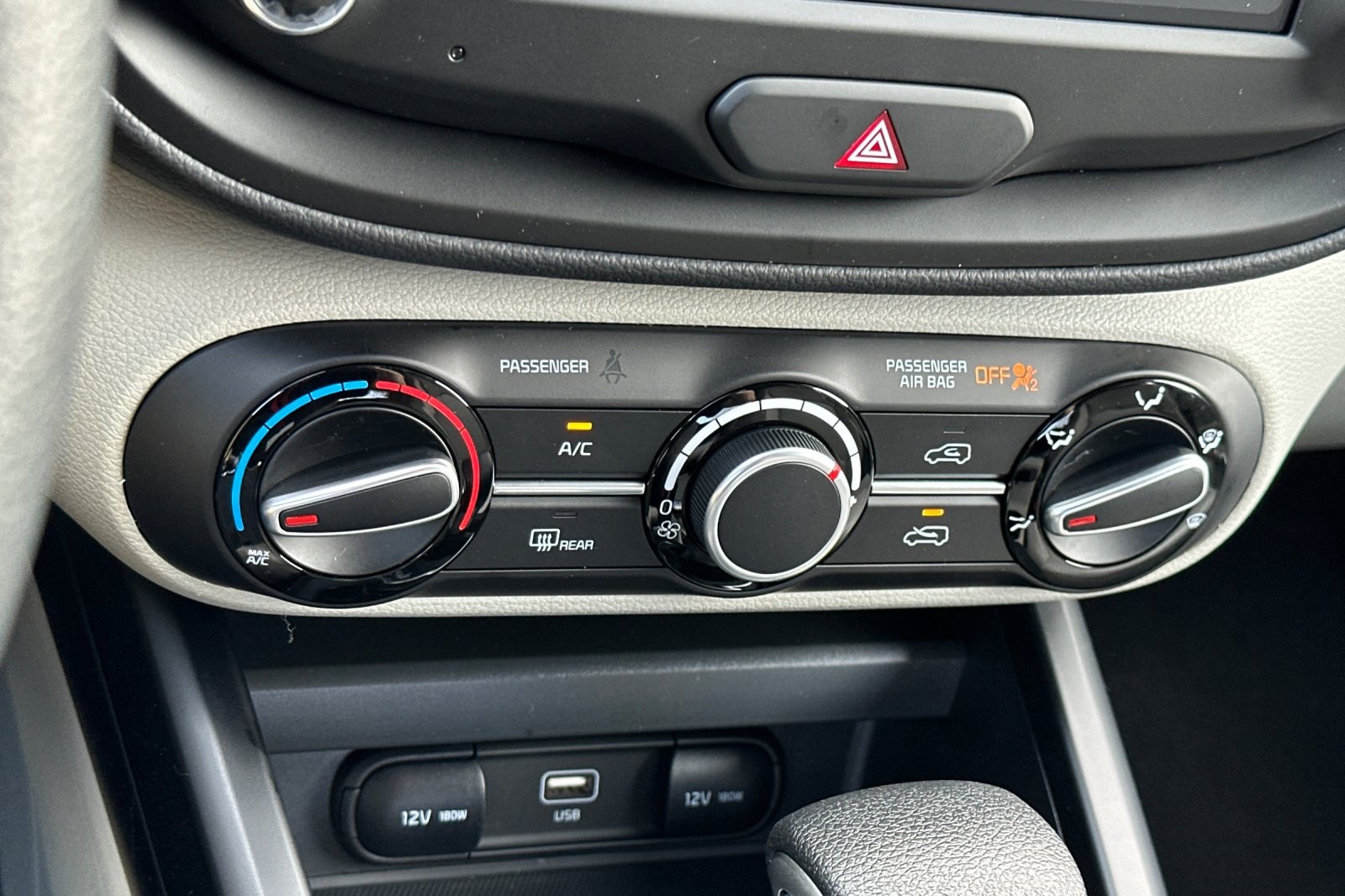 Vehicle image 16 of 20
