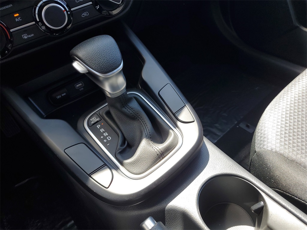 Vehicle image 19 of 29