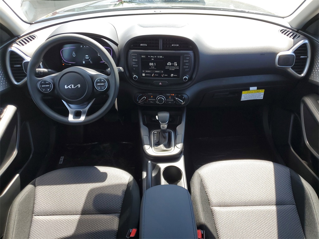Vehicle image 24 of 29