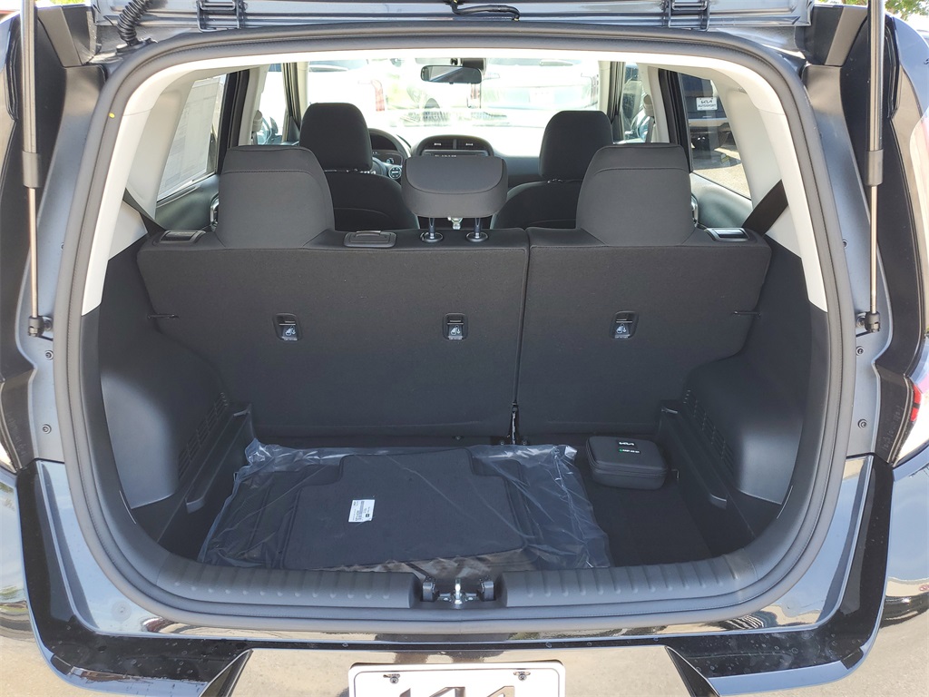 Vehicle image 28 of 29