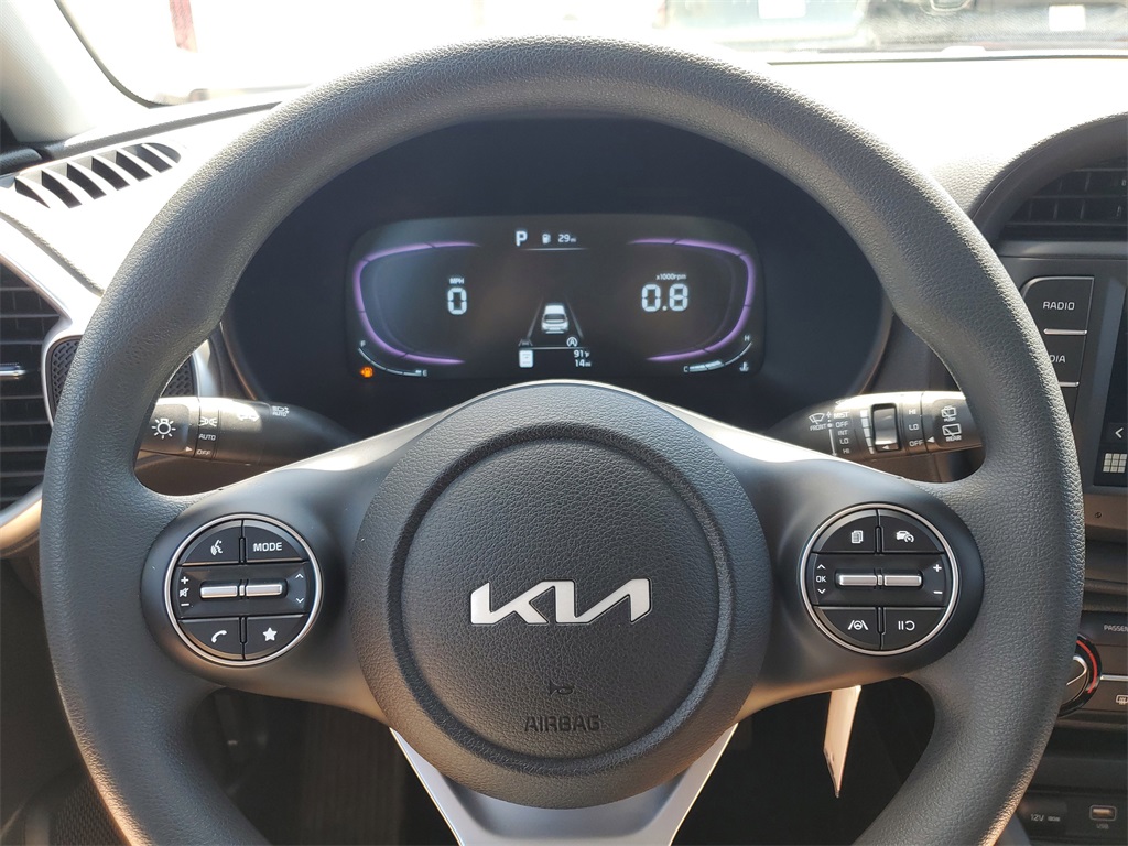 Vehicle image 10 of 29