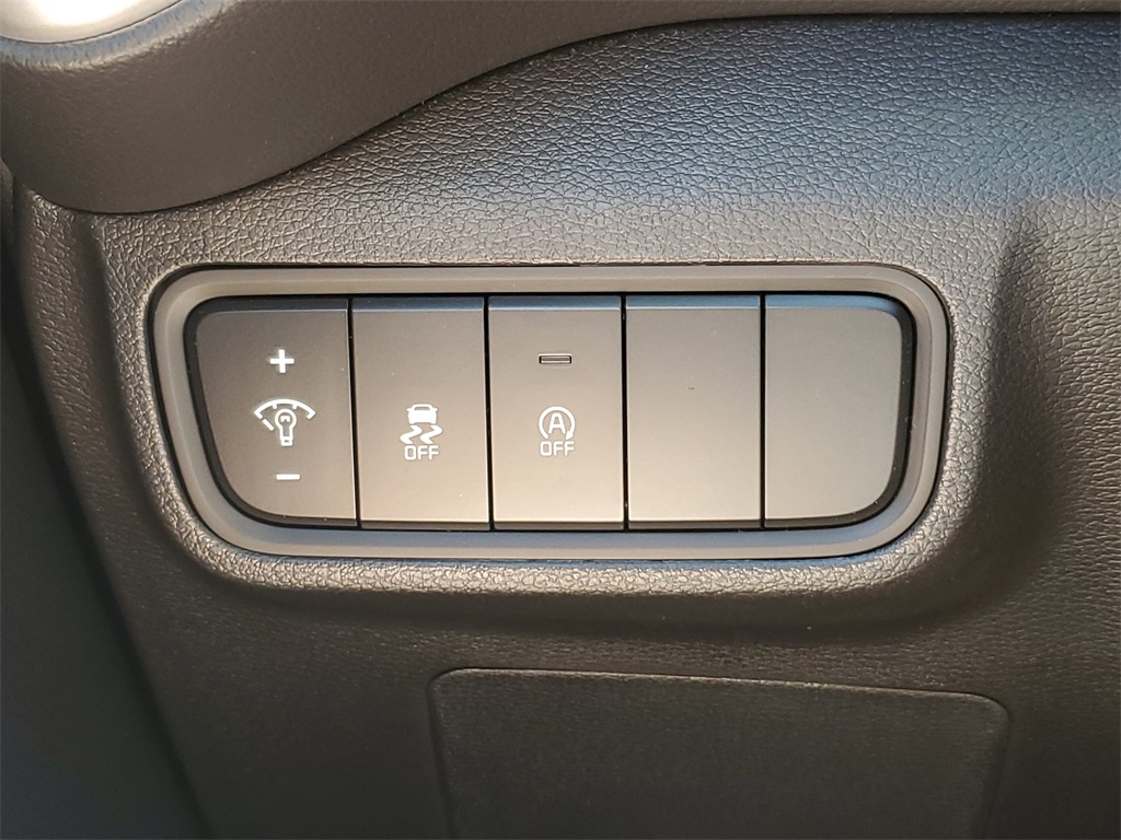 Vehicle image 20 of 29