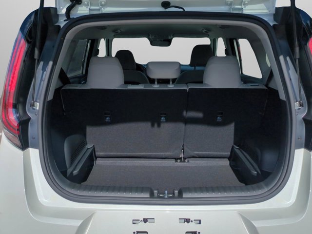 2025 Kia Soul LX Image 11 of 30