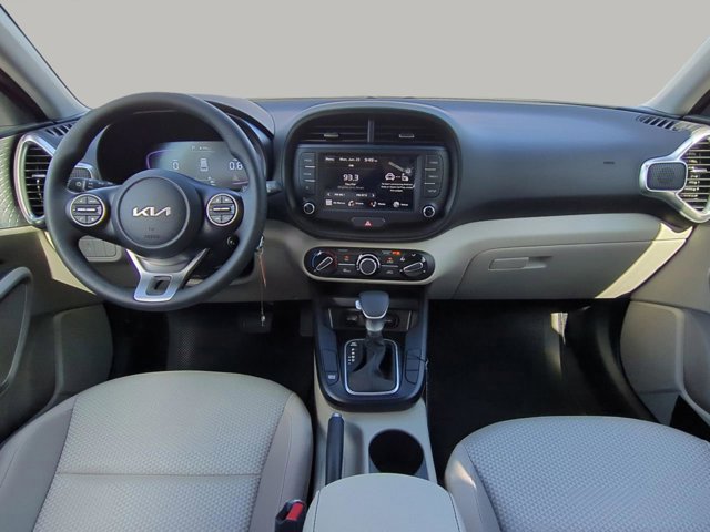 2025 Kia Soul LX Image 13 of 30