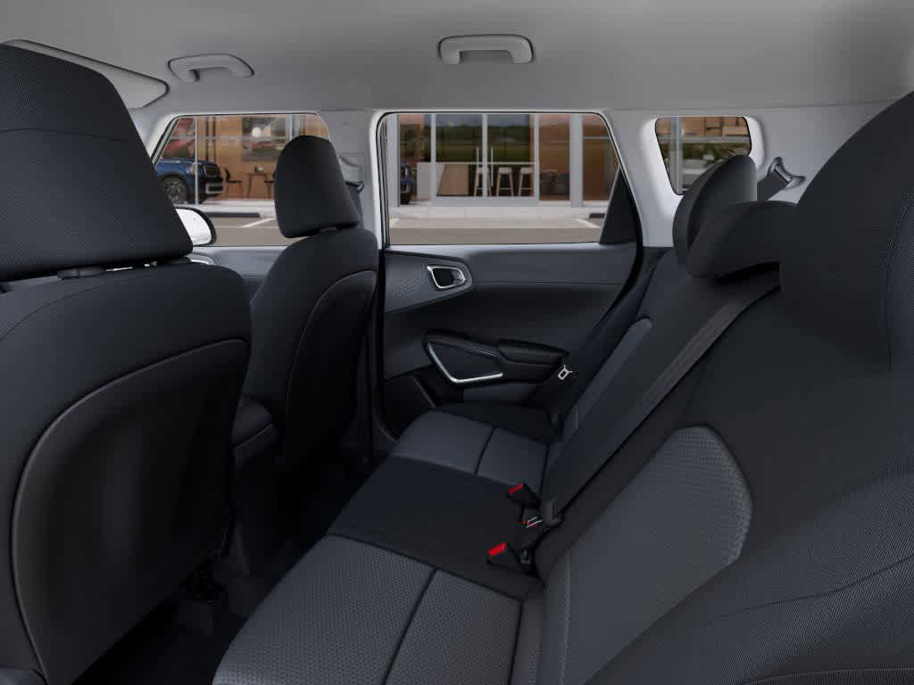 Vehicle image 18 of 36