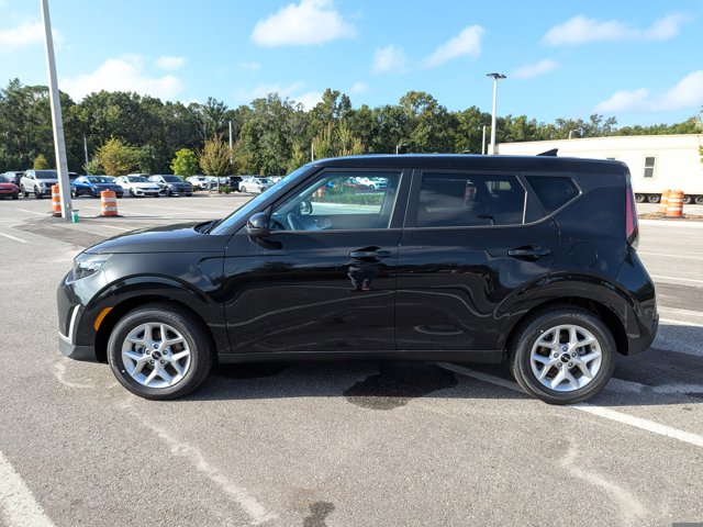 2025 Kia Soul LX Image 5 of 30