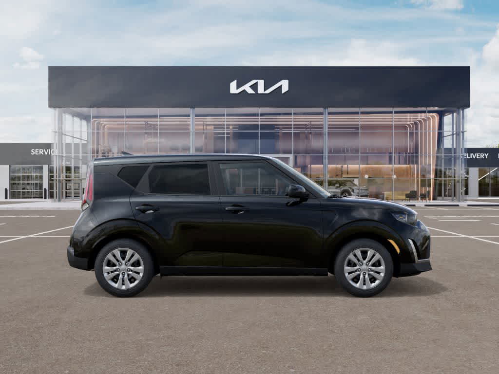 Vehicle image 4 of 27