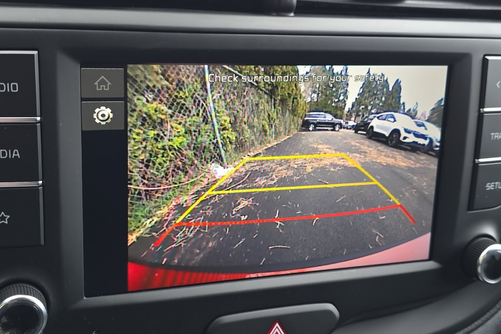Vehicle image 15 of 21