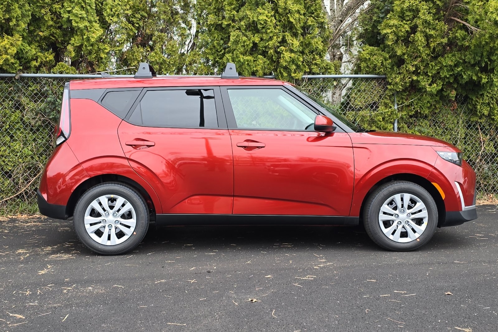 Vehicle image 5 of 21
