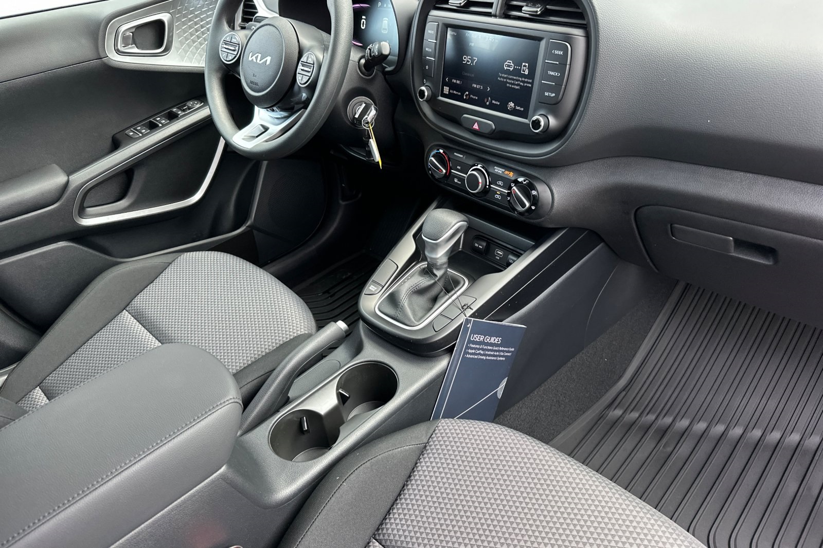 Vehicle image 12 of 20