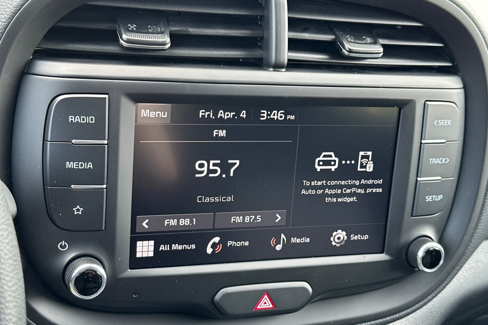 Vehicle image 14 of 20