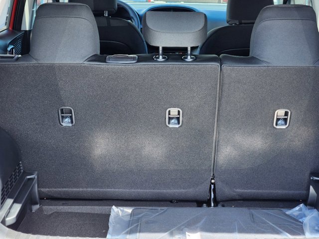 Vehicle image 12 of 20