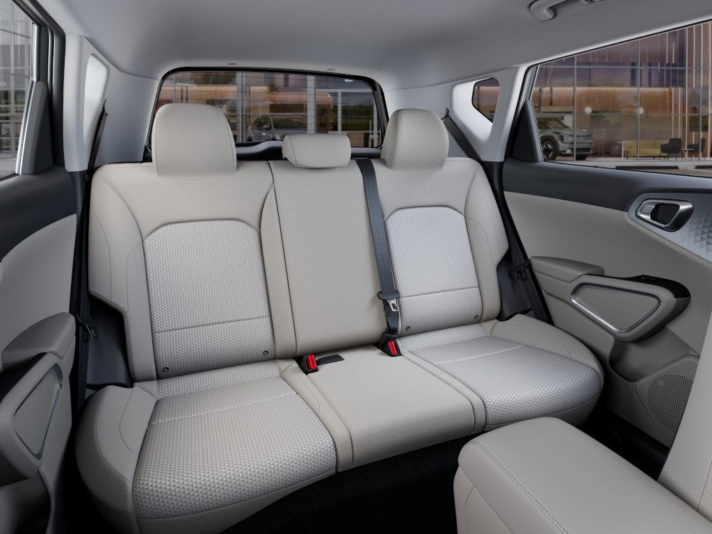 Vehicle image 16 of 27