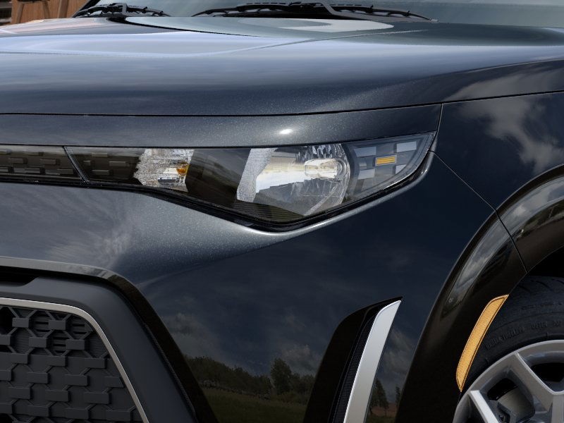 Vehicle image 11 of 27