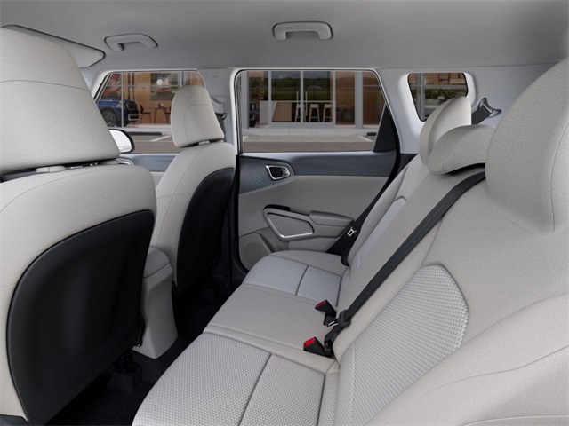 Vehicle image 18 of 27