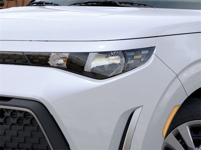 Vehicle image 11 of 27