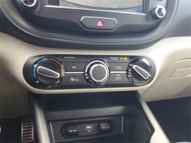 2025 Kia Soul LX Image 25 of 29