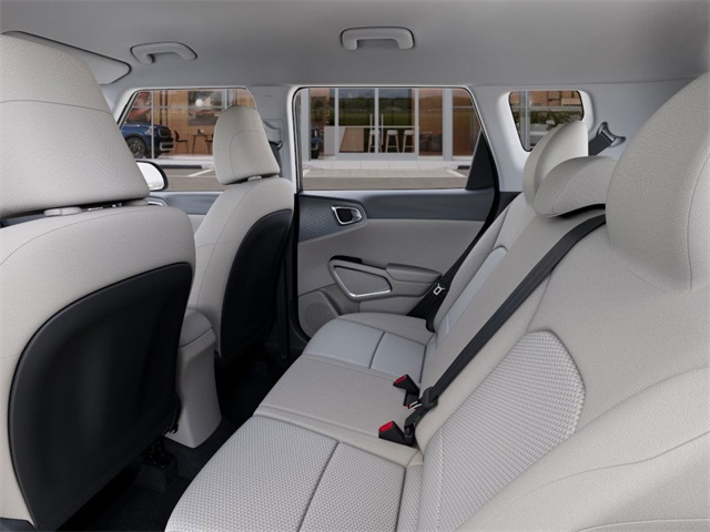 Vehicle image 18 of 36
