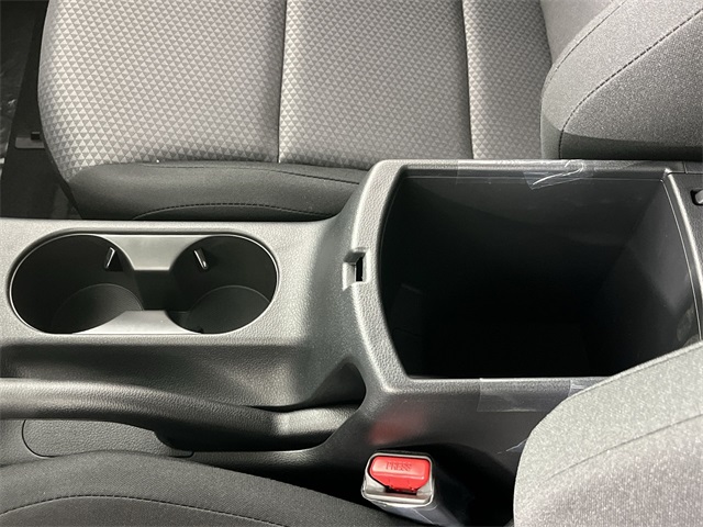 Vehicle image 20 of 25