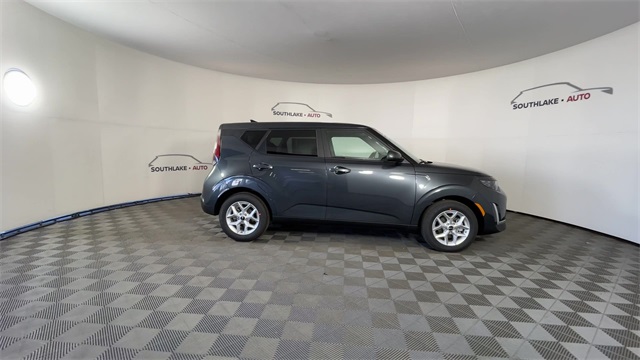Vehicle image 5 of 25