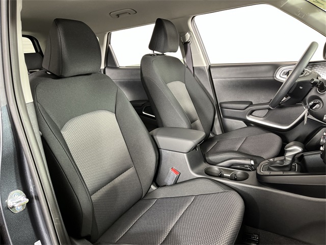 Vehicle image 15 of 25