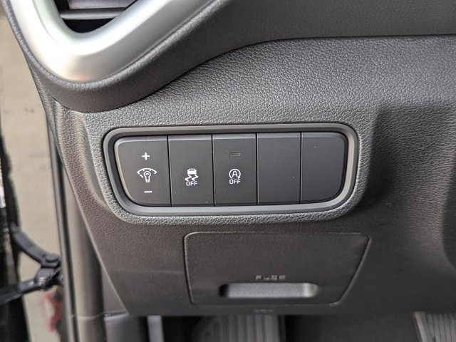 2025 Kia Soul LX Image 25 of 30