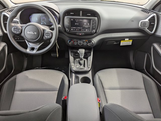 2025 Kia Soul LX Image 11 of 30