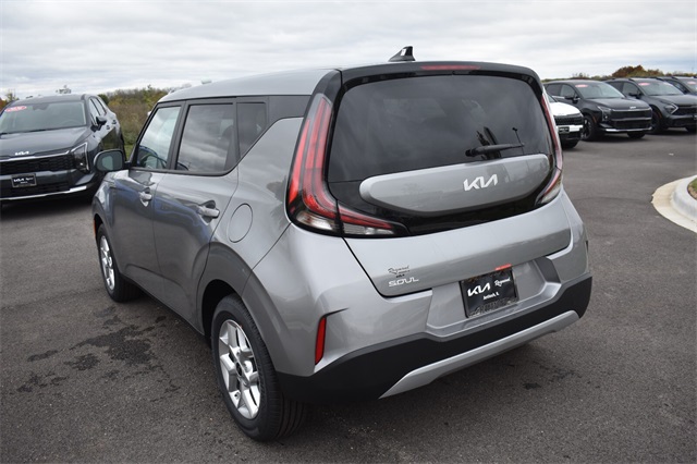 2025 Kia Soul LX Image 9 of 31