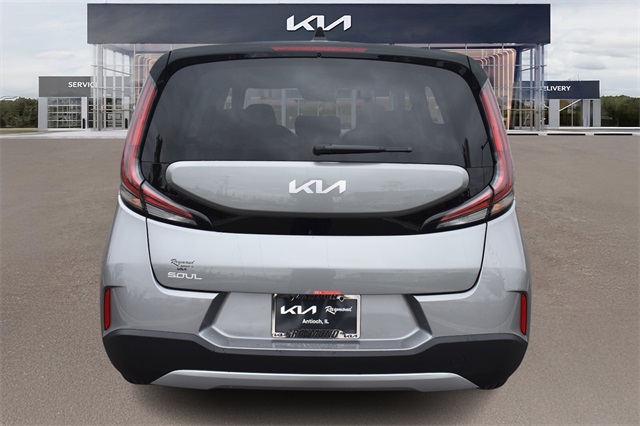 2025 Kia Soul LX Image 8 of 31