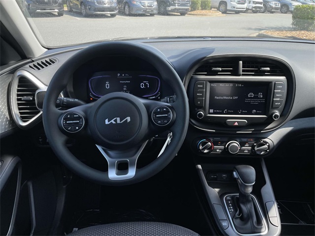 Vehicle image 14 of 36