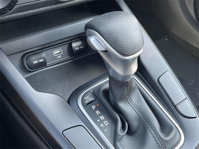 Vehicle image 19 of 36