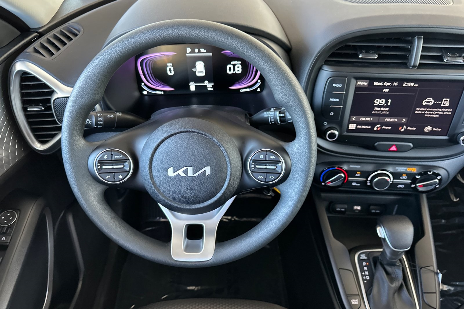 Vehicle image 10 of 20