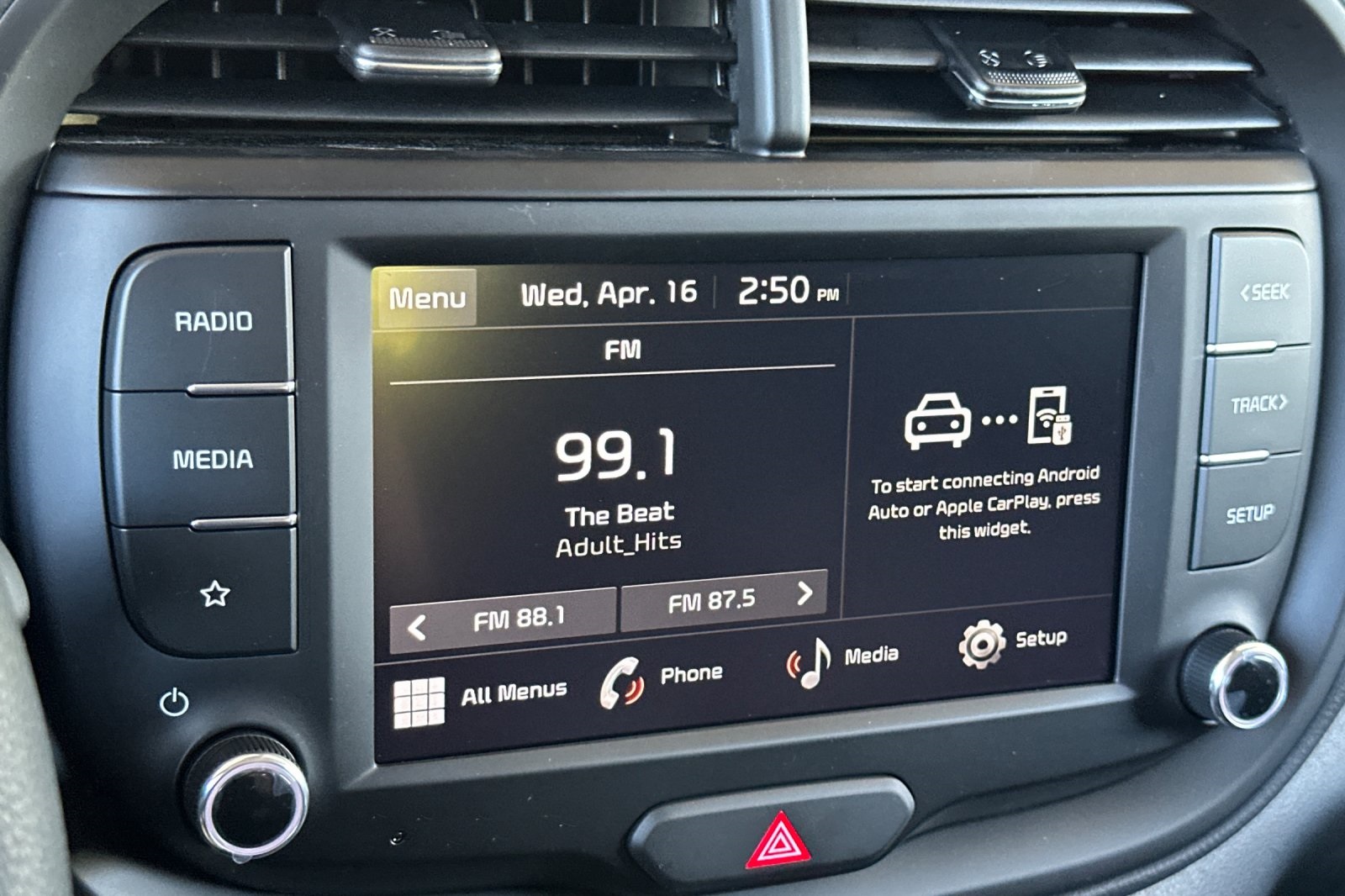 Vehicle image 14 of 20