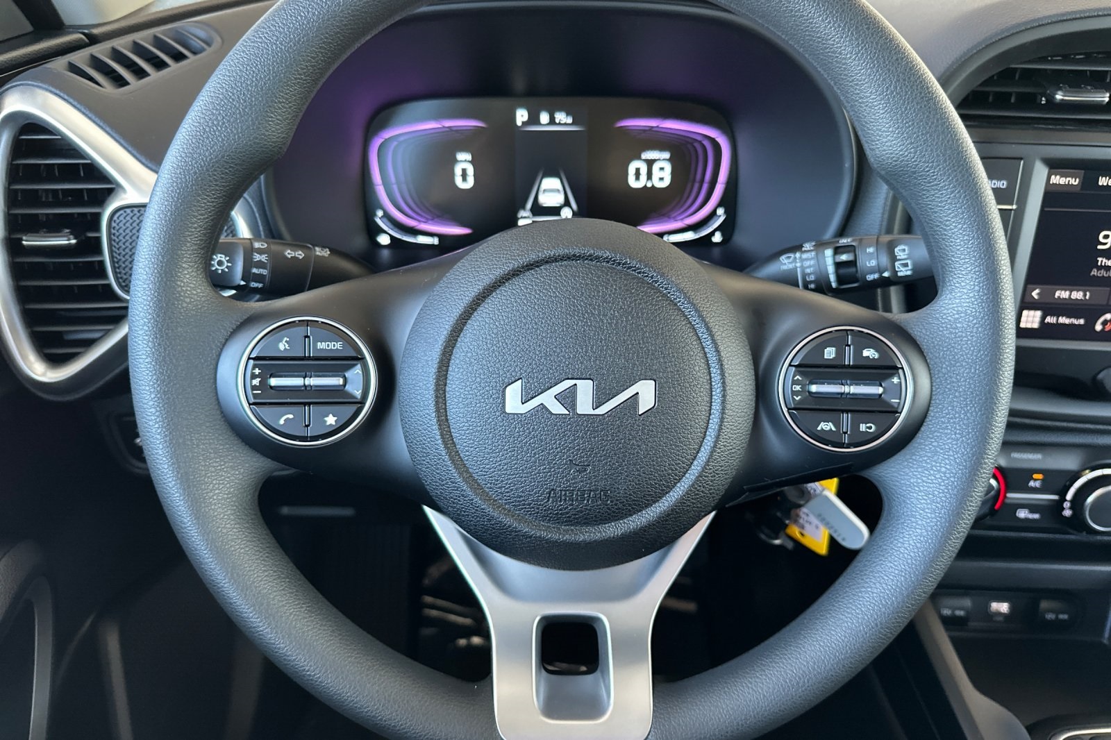 Vehicle image 18 of 20
