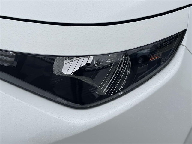 Vehicle image 15 of 35