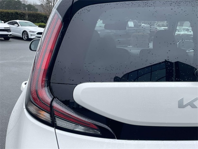 Vehicle image 16 of 35