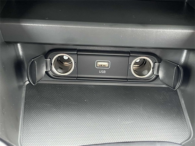 Vehicle image 34 of 35