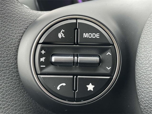 Vehicle image 29 of 35
