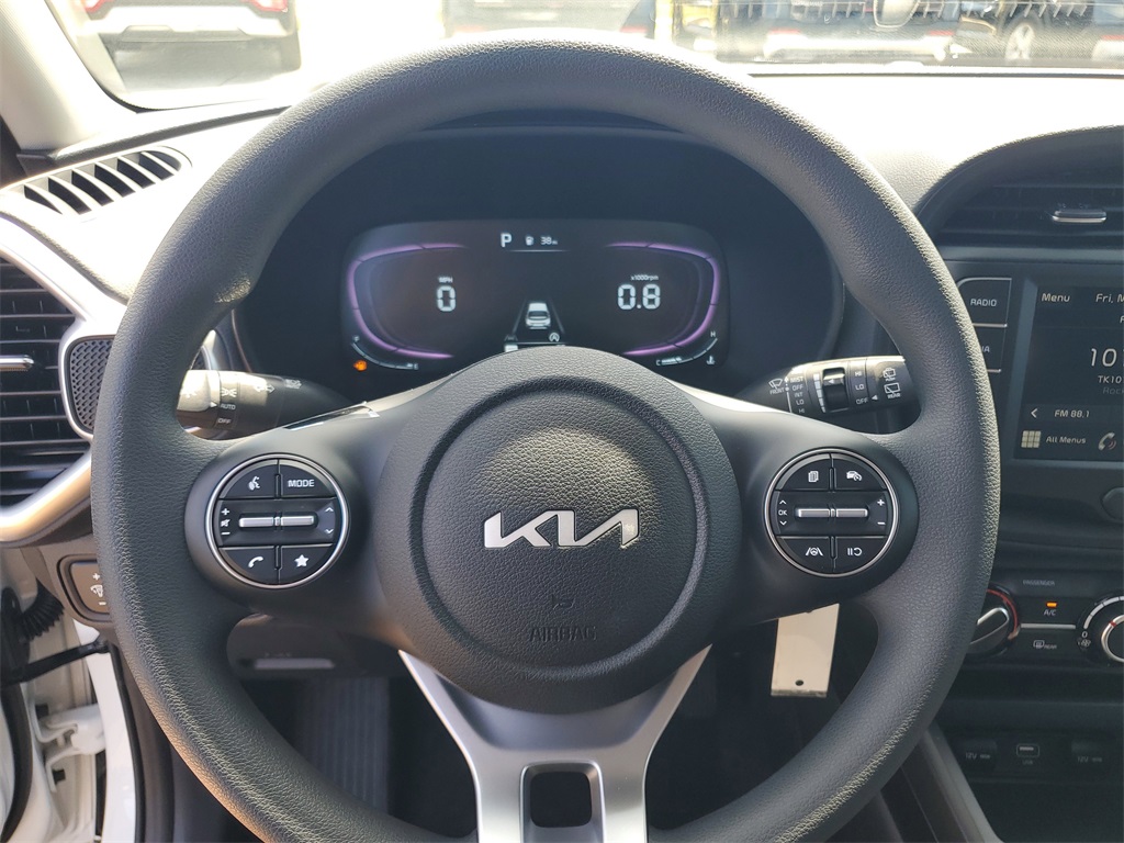 Vehicle image 10 of 28