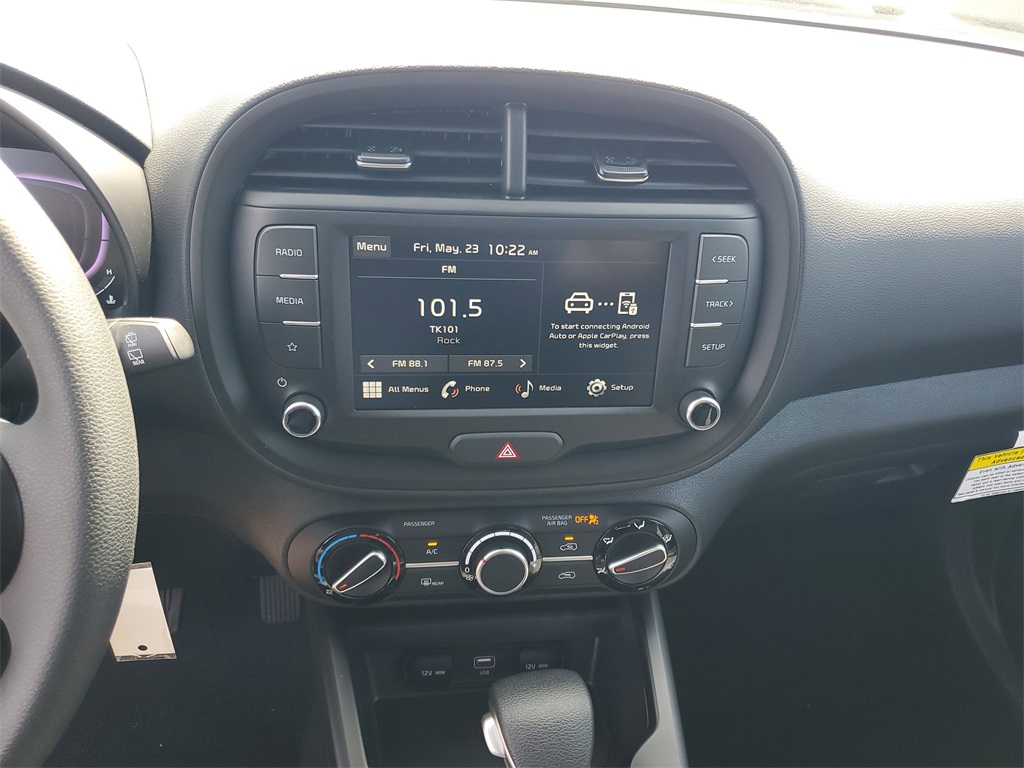 Vehicle image 14 of 28