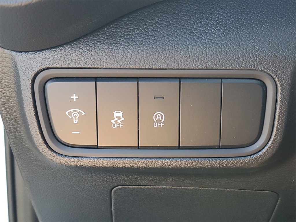 Vehicle image 19 of 28